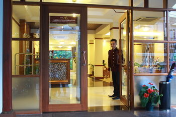 Hotel M 3*