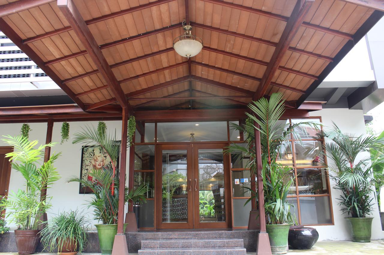 M Hotel