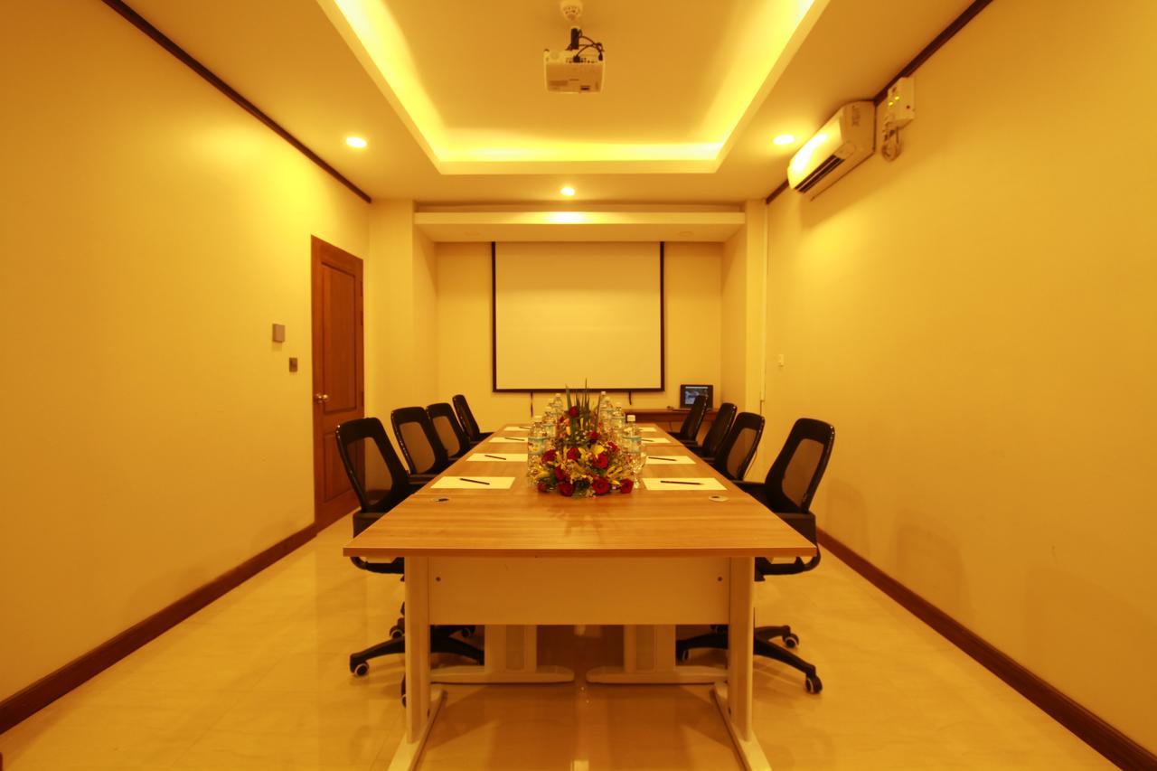 M Hotel