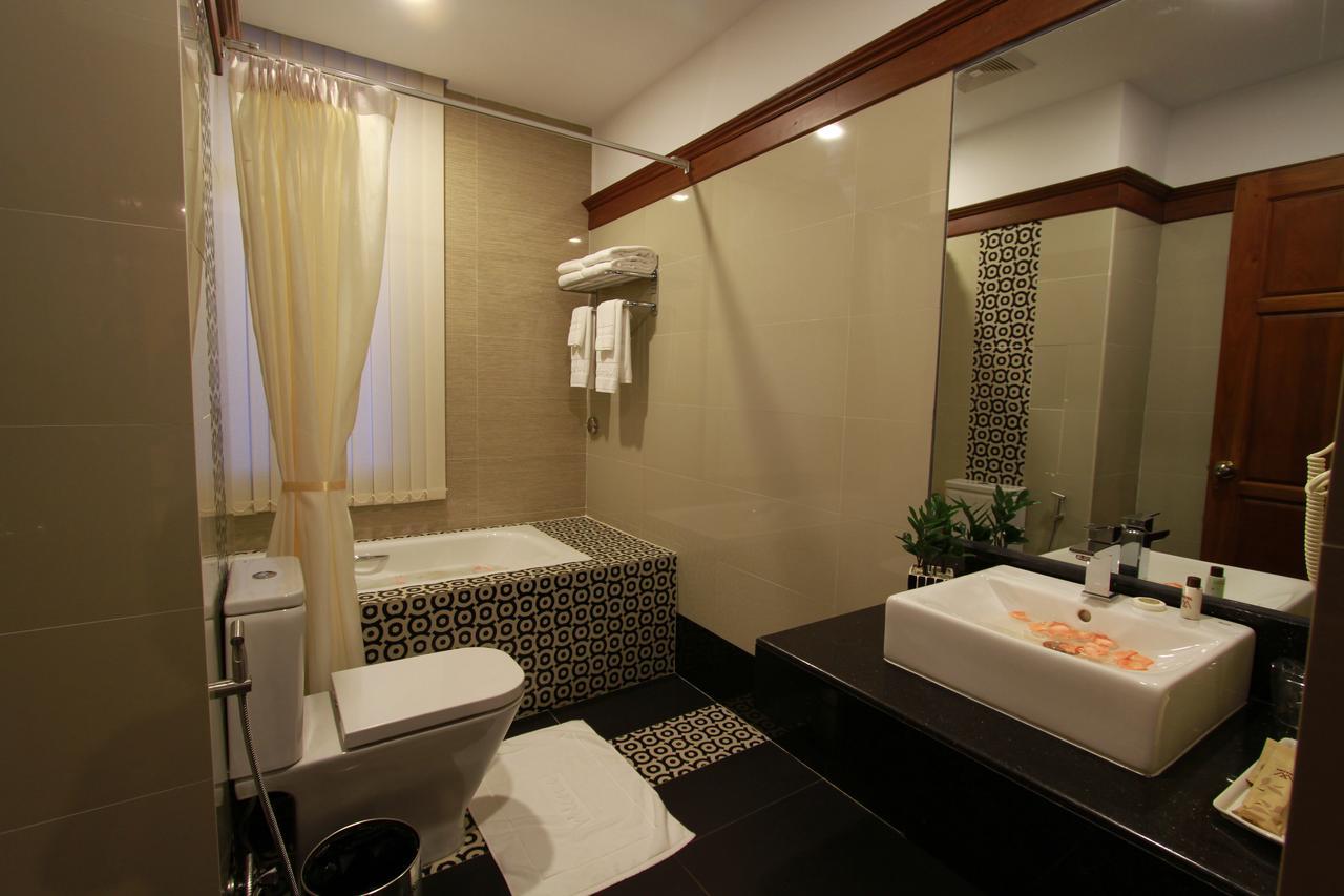 M Hotel 3*